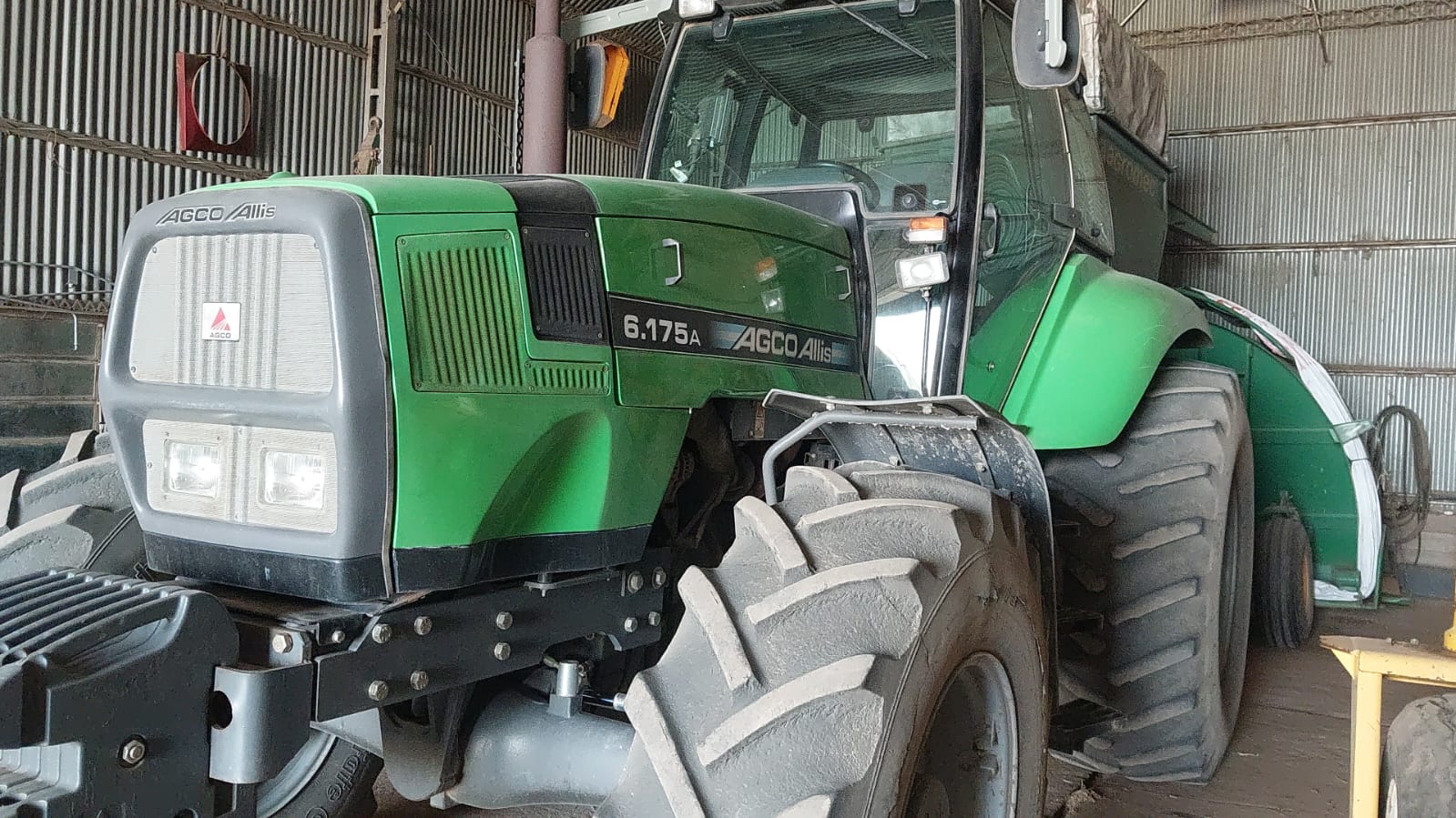 WhatsApp Image 2025-10-28 at 17.09.50 (1)